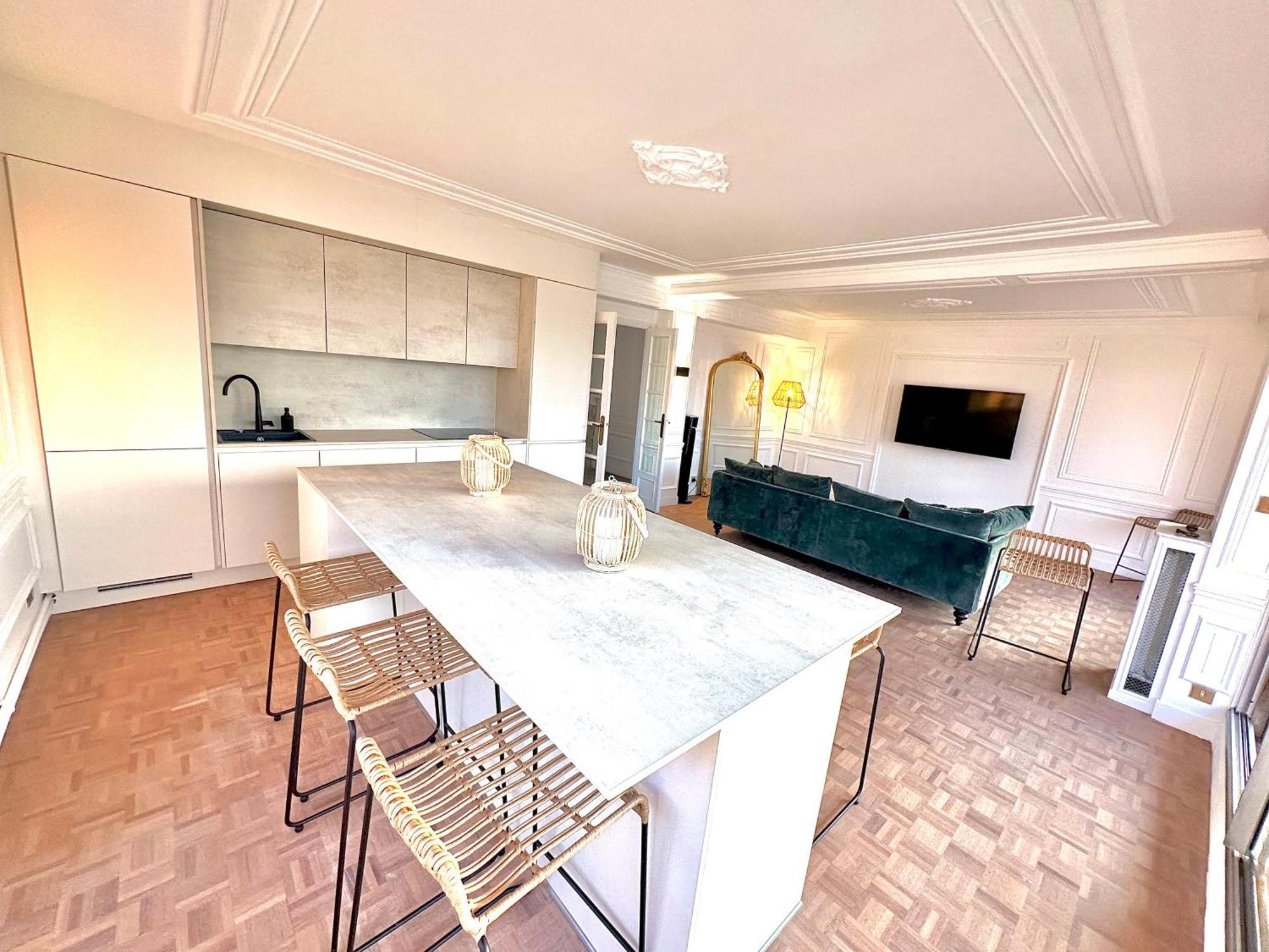 Appartamento Cote Vieux Port - 105m2 - Port & Sea View *