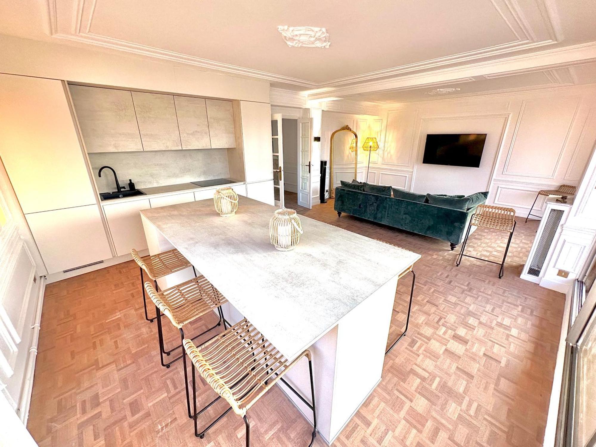 Cote Vieux Port - 105m2 - Port & Sea View Appartement *