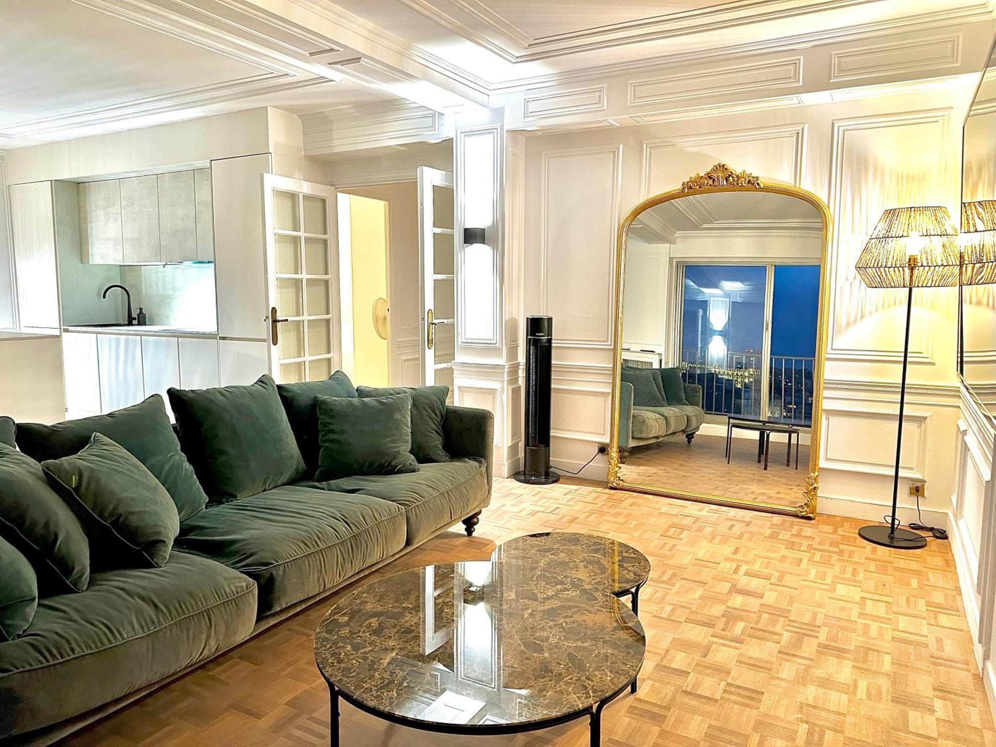 Appartement Cote Vieux Port - 105m2 - Port & Sea View *